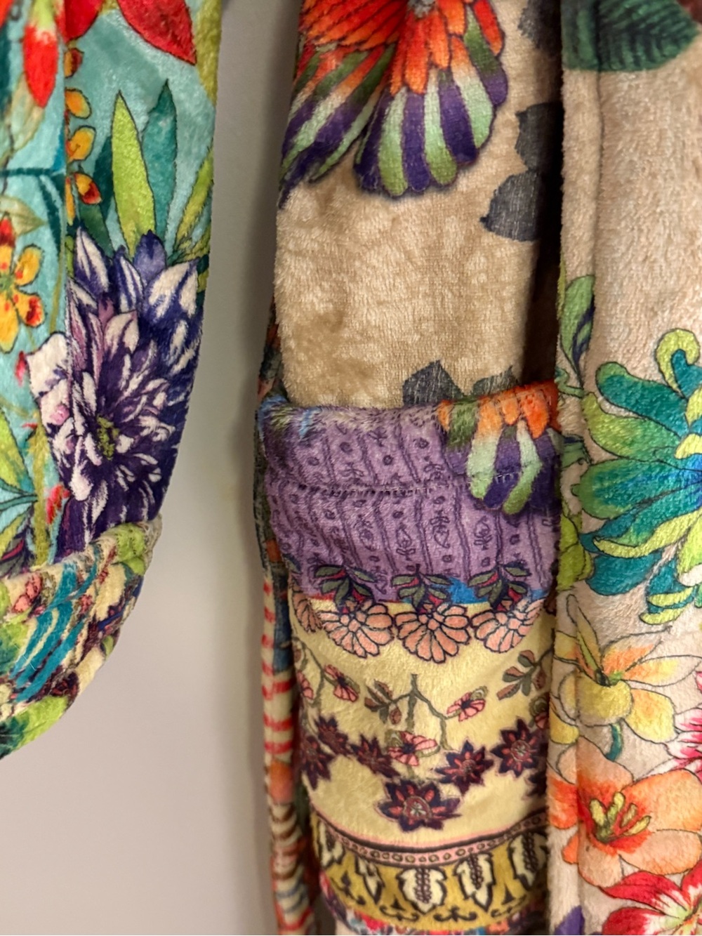 Johnny Was Multicolor Floral Patchwork Hooded Robe - Picture 4 of 6
